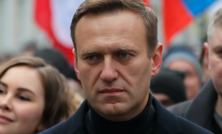 Alexei Navalny del nga gjendja kome pas helmimit