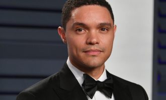 Trevor Noah në lidhje romantike me aktoren e njohur?