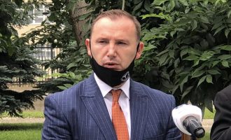 Zemaj komenton përmirësimin e lakores së Coronavirusit