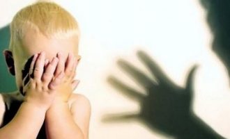 Arrestohet nëna që keqtrajtoi fëmijën e saj në Fushë Kosovë