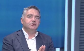 Blendi Klosi: Valët e muzikës e përhapin Covid-19