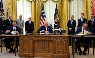 “The Economist” për mbështetjen e Kosovës dhe Serbisë për Izraelin: E pazakonshme që ngjarjet në Ballkan dhe Lindje të Mesme – të gërshetohen në mënyrë paqësore