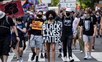 Mbi 93% e protestave të Black Lives Matter në SHBA kanë qenë paqësore, thotë një raport i ri