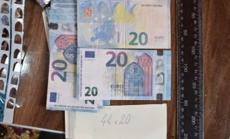 50 mijë euro të falsifikuara dhe gati për treg – policia arreston një person në Prishtinë