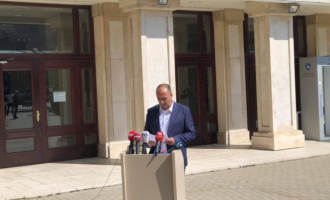 Aliu akuzon Hotin se ka hapur precedent të rrezikshën për vendin: “I dha hise Serbisë në Liqenin e Ujmanit”