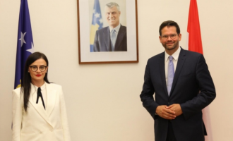 Haradinaj-Stublla dhe eurodeputeti Mandl flasin për përmbylljen e dialogut Kosovë Serbi