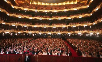 Opera Metropolitane nuk hapet për të paktën edhe një vit