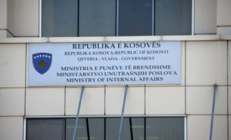 Pezullohen përkohësisht shërbimet për vula apostile në Mitrovicë