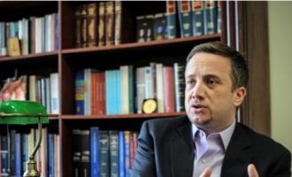 Pallaska: Fituesi të krijojë qeverinë pa arsyetime e viktimizime