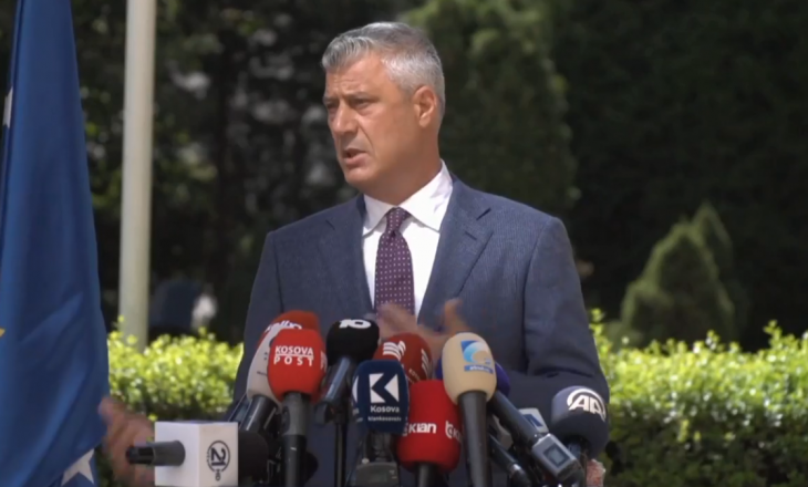 Thaçi: Ata që thanë se në Shtëpinë e Bardhë ka thika në hartë dhe ndarje të Kosovës, duhet t’i kërkojnë falje qytetarëve për pretendime të rrejshme