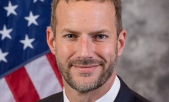 Shefi i DFC-së në Serbi viziton Kosovën