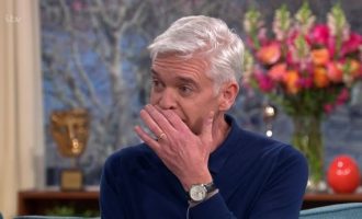 Phillip Schofield rrëfehet se si sekreti i të qenit homoseksual po e torturonte
