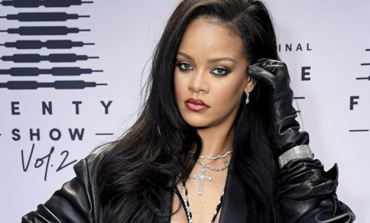Rihanna i kërkon falje komunitetit mysliman