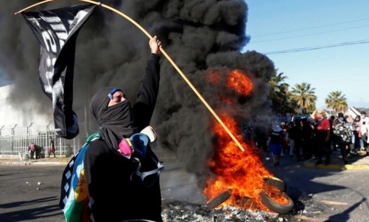 Protestat në Kili bëhen të dhunshme në kohën e përvjetorit të tyre