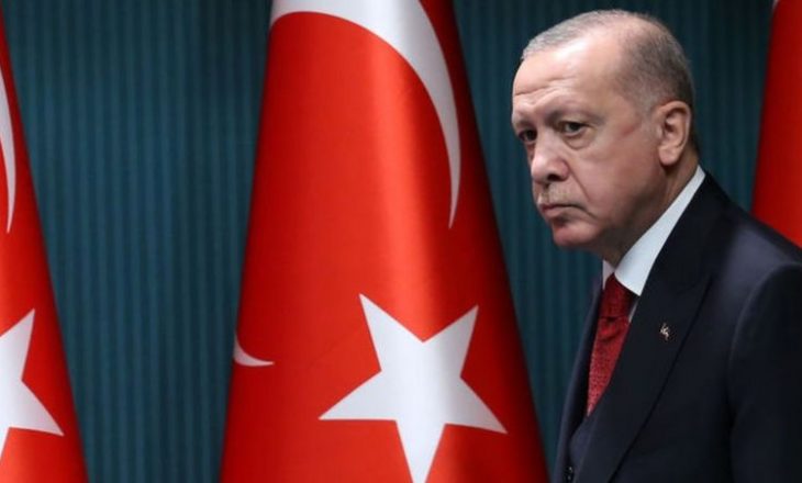 Presidenti i Turqisë Erdogan bën thirrje për bojkotimin e produkteve franceze