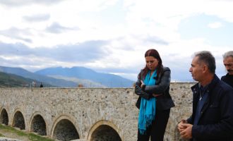 Dumoshi përuron 7 shtëpi muze në Qendrën Historike të Prizrenit