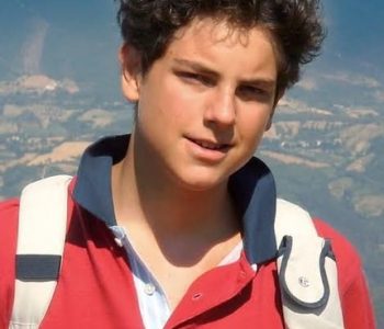 Një djalë 15 vjeçar mund të bëhet shenjëtori mbrojtës i internetit