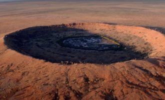 Werner Herzog hulumton meteorët në dokumentarin e ri “Fireball”