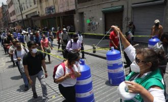 Coronavirus detyron meksikanët të festojnë më herët “Ditën e të Vdekurve”