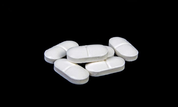 Përdoruesit e përditshëm të këtij ilaçi janë më pak të rrezikuar me vdekje nga COVID-19