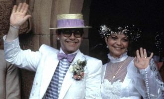 Sir Elton John dhe ish-bashkëshortja e tij zgjidhin mosmarrëveshjen ligjore