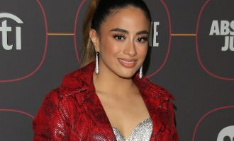 E virgjër në moshën 27-vjeçare, këngëtarja flet për vendimin e saj