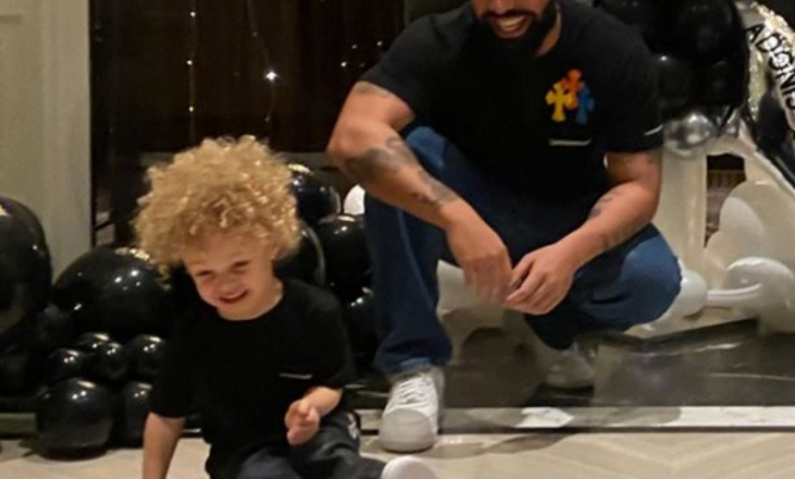 Drake feston ditëlindjen e djalit të tij Adonis