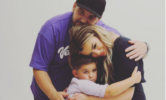 Me një video të të porsalindurit, reperi shqiptar zbulon se u bë baba për të dytën herë