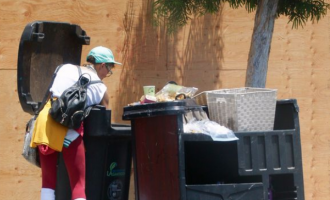 Ish-modelja që ishte zhdukur para dy vitesh, gjendet duke jetuar në rrugë dhe nuk pranon ndihmë