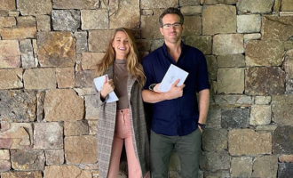 Aktori i famshëm po voton për herë të parë si amerikan