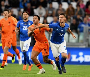 Italia ndanë pikët me Holandën