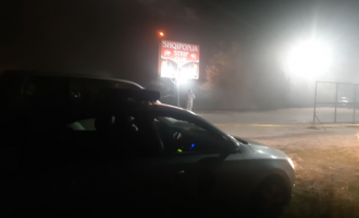 Hidhet një mjet shpërthyes në një lokal nate në rrugën Prishtinë-Ferizaj