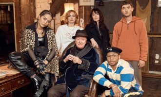 Shihni pak nga Rita Ora në filmin e ri bazuar në novelën e Charles Dickens