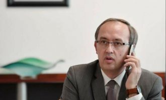 Hoti bisedon me kryeministrin grek – vlerëson rolin e Greqisë në raport me Kosovën