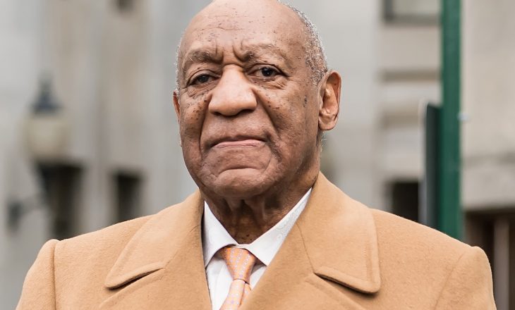 Bill Cosby i burgosur për krime seksuale – fotoja e tij bën xhiron e rrjeteve
