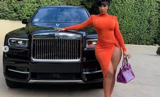 Cardi B prezanton makinën e saj luksoze që ajo ende nuk mund ta ngasë