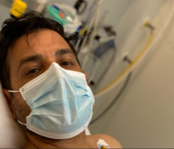 Pas hospitalizimit, këngëtari shqiptar zbulon se u shërua nga Coronavirusi