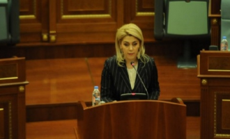 Blerta Deliu për tekstet e historisë: Është fyer i gjithë populli shqiptar – autorët për një honorar qesharak kanë rënë në lajthitje me pjesëmarrjen e tyre