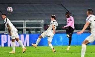 Pas pjesë së parë, Barcelona në avantazh kundër Juventus