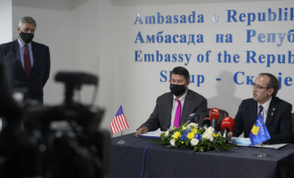 Ambasada Amerikane e vlerëson nënshkrimin e marrëveshjes për 5G