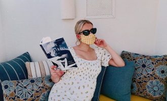 Aktorja u desh ta bllokonte të ëmën në Instagram