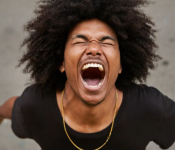 Pse qajmë kur jemi të zemëruar?