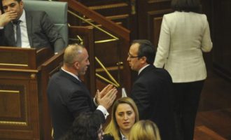 Vazhdojnë polemikat Hoti-Haradinaj