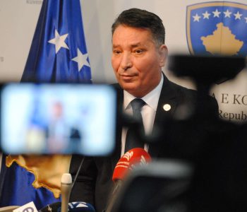 Lekaj: Nuk ka vijë të kuqe për Vetëvendosjen