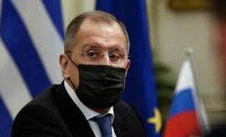 Lavrov vet-izolohet pas një kontakti me një person të infektuar me Covid-19