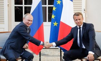 Macron dhe Putin kërkojnë të ndërpriten luftimet ne Nagorno – Karabakh