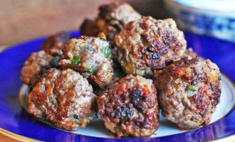 Recetë për pregatitjen e qofteve të shtëpisë