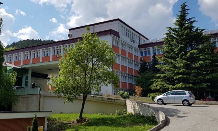 COVID-19: Shtatë pacientë në gjendje të rëndë në Spitalin e Pejës
