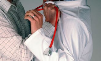 Të sulmuar në vendin e punës – 35 raste vetëm vitin e kaluar në Kosovë