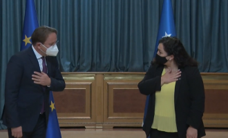 Pas Hotit, komisioneri evropian takohet me Osmanin